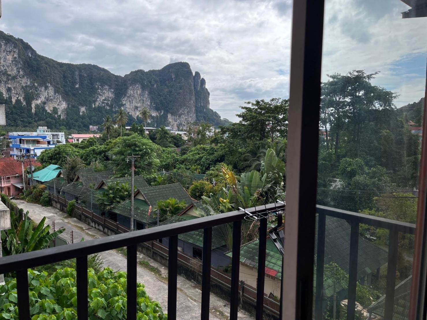 Alpha Hostel Cafe&Bar Ban Khlong Yai Ngoại thất bức ảnh